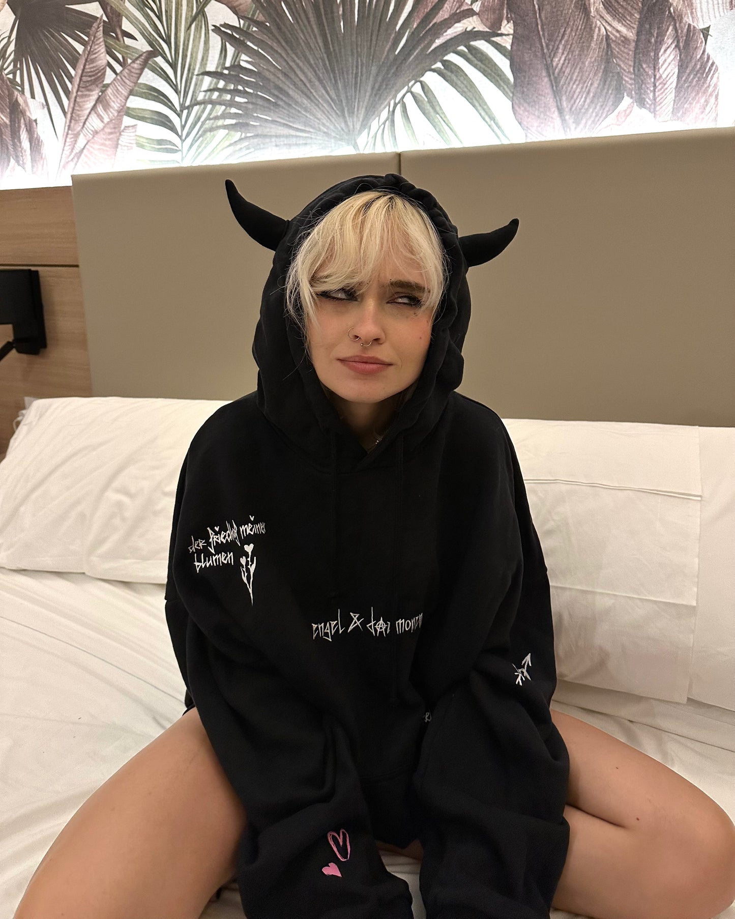 💖 wavvybois daemonen hoodie 💖